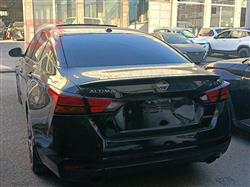 نيسان ألتيما